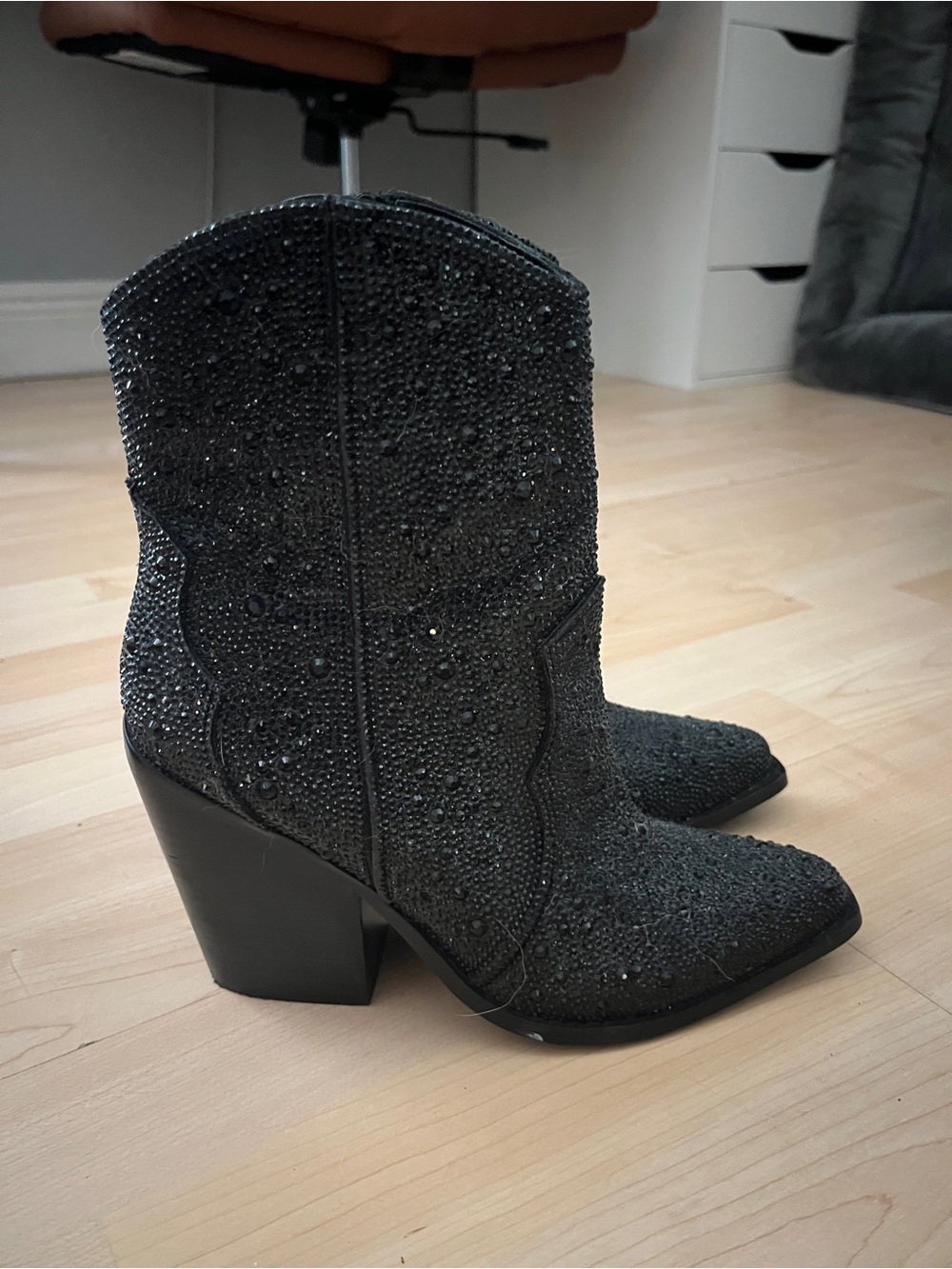 Steve Madden Sparkly Heeled Black Cowboy Boots Booties 7M